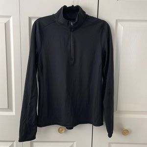 NWOT Gap Fit Quarter Zip Top